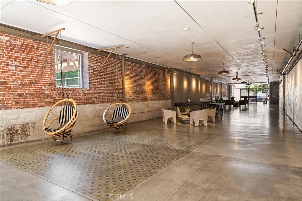 527 Molino Street 213, Los Angeles, California 90013 home-pic-27